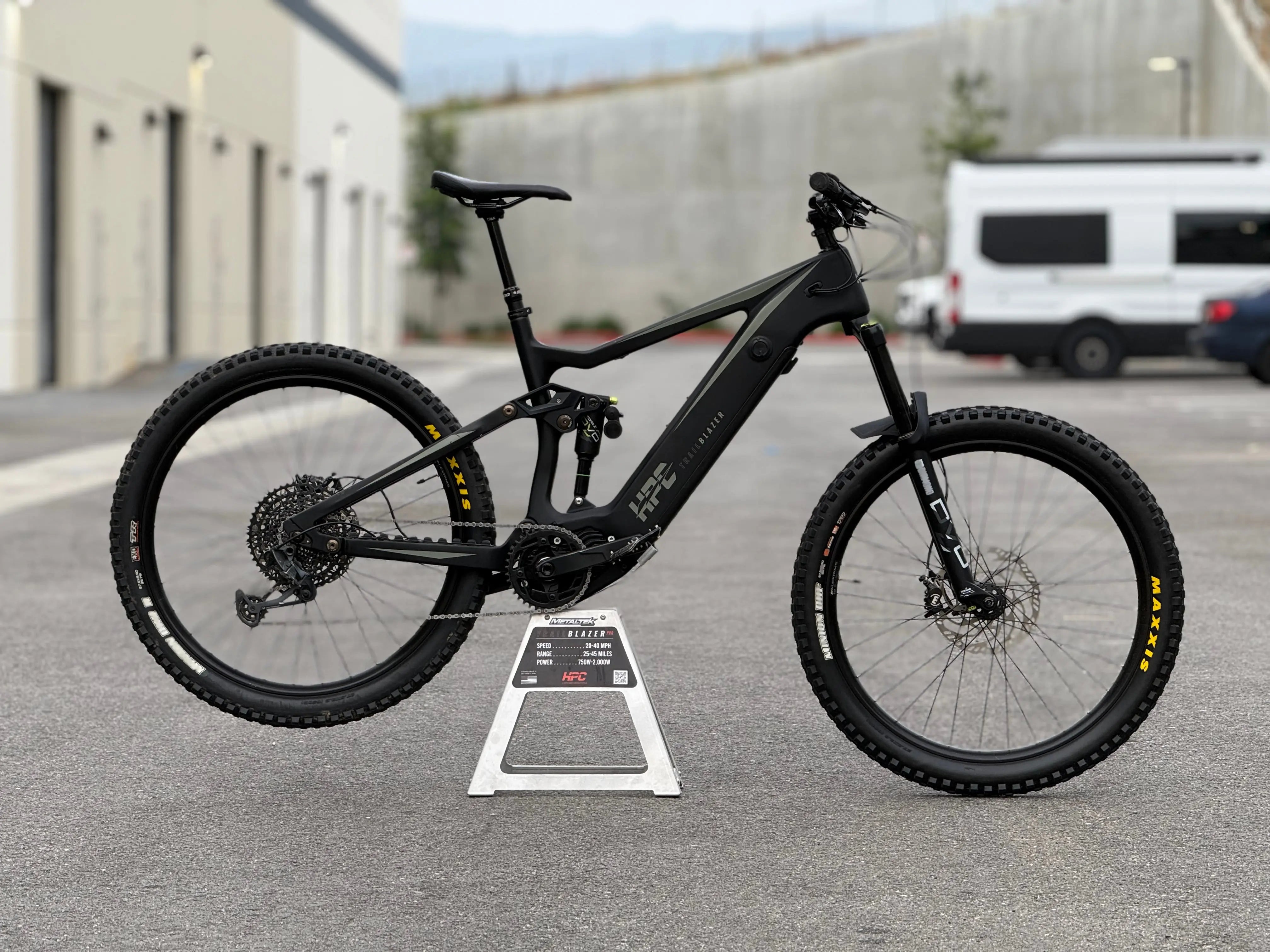 DEMO: Loaded Trailblazer (1200W / 750Wh Battery / Upgraded Brakes / + More) Hi Power Cycles