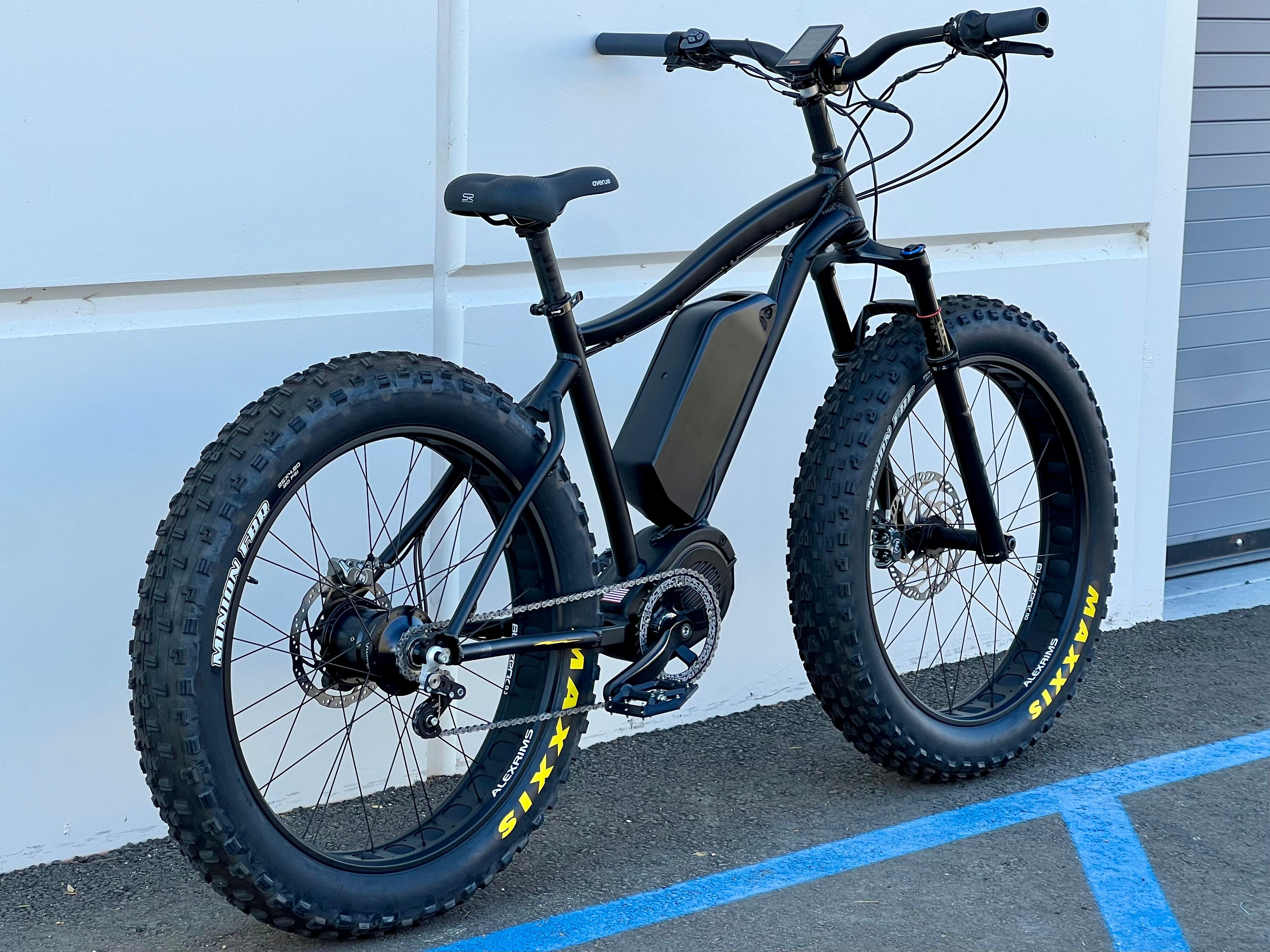 Pre-Owned: 2023 Titan Pro (Loaded! 3000W / 17.5AH / Rohloff Hub)