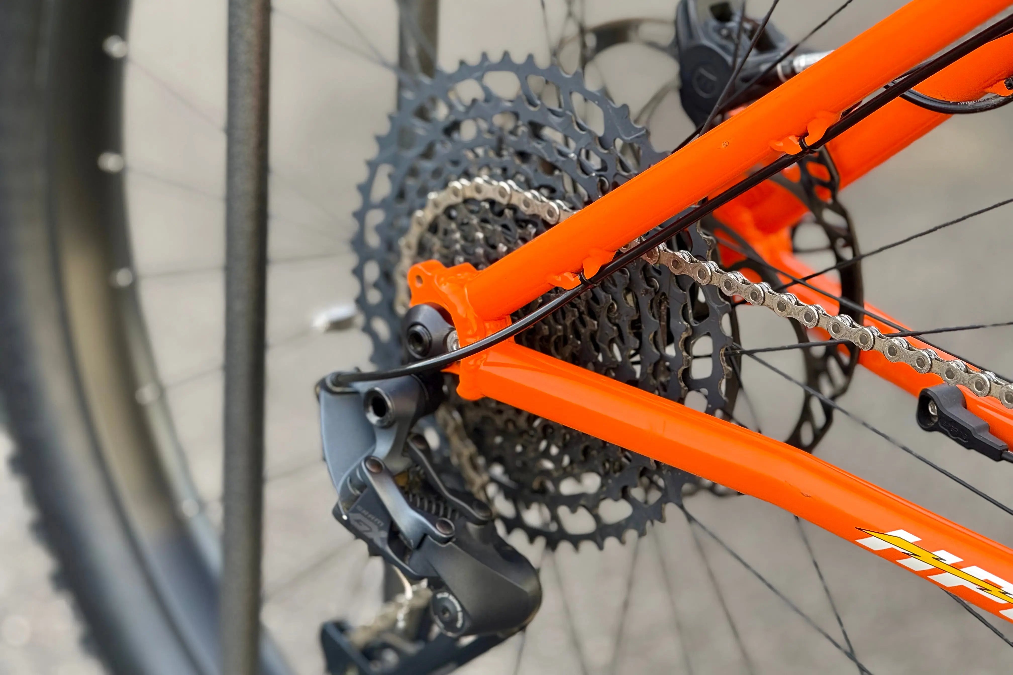 DEMO: 2000W Scout High Performance E-Bike (w/ Tons of Upgrades!) Hi Power Cycles