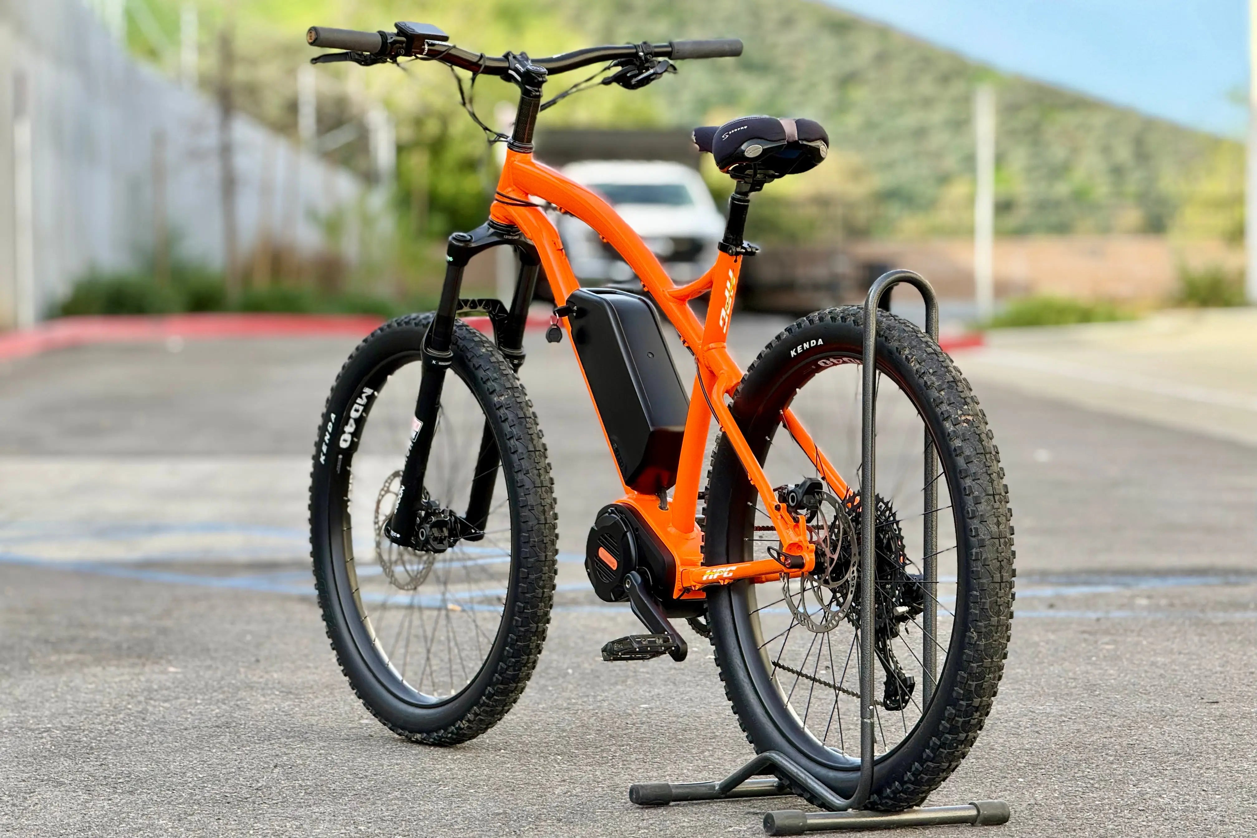 DEMO: 2000W Scout High Performance E-Bike (w/ Tons of Upgrades!) Hi Power Cycles