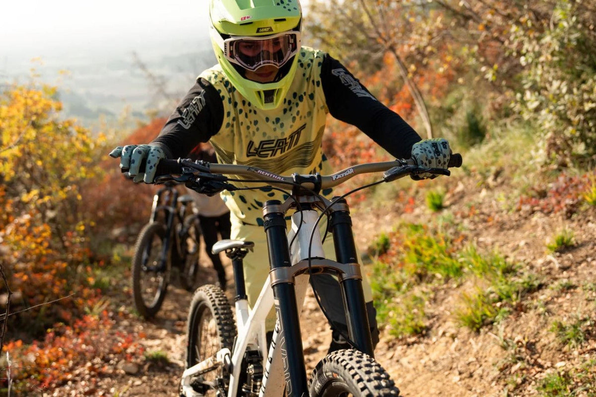 Ext Inverted Fork EXT Vaia Inverted Downhill Fork (170mm to 200mm Travel) - Hi Power – Hi ...